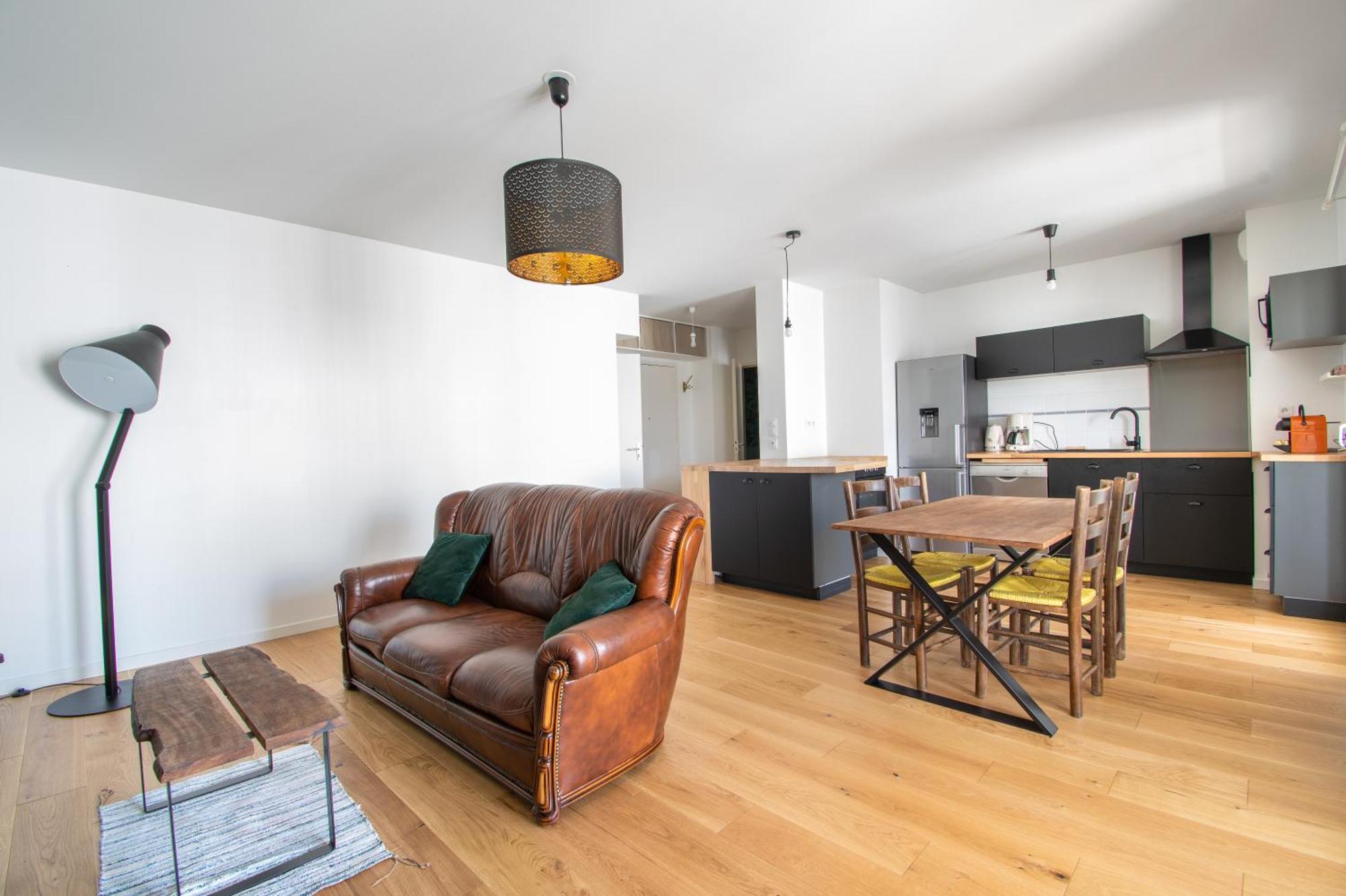 Cosy T2 De 50 M² Centre-Ville Avec Garage & Balcon Nantes Exteriér fotografie